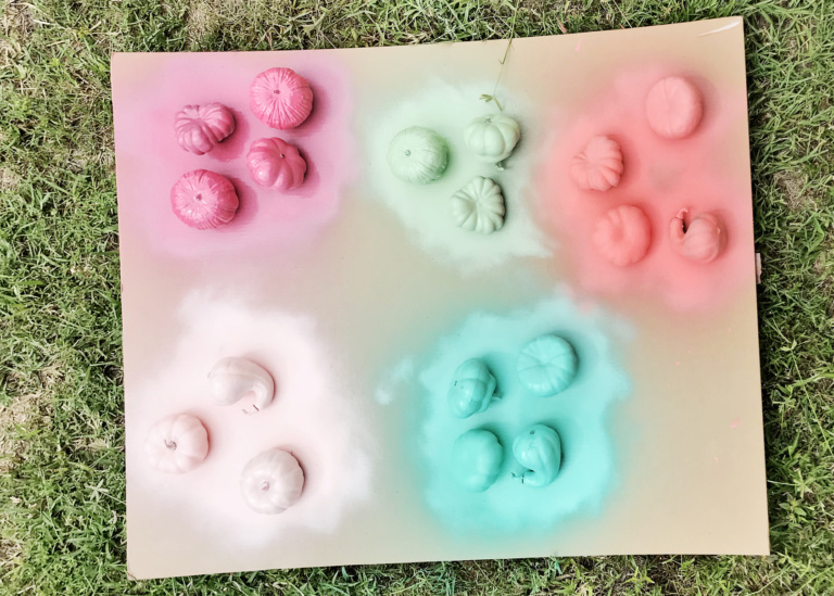 Colorful Pumpkins – DIY Table Runner