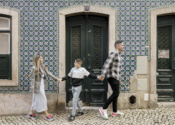 Flytographer - Lisbon Family Pictures
